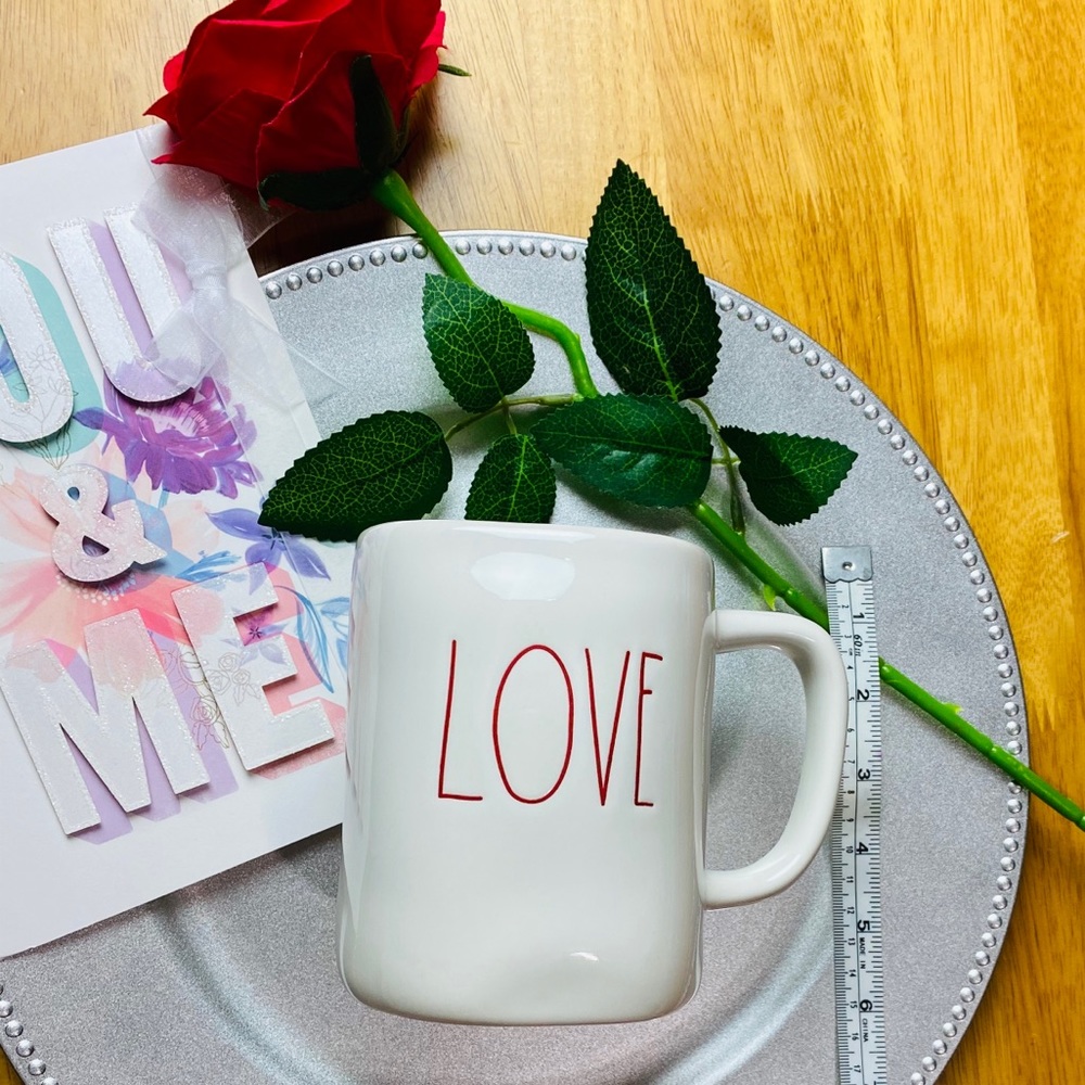 ❤️ Rae Dunn by Magenta LOVE Mug ❤️